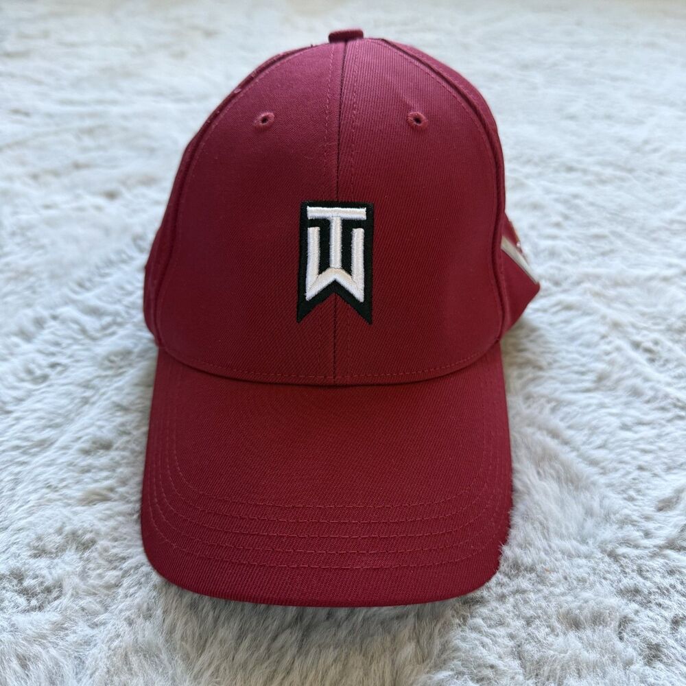 TIGER WOODS COLLECTION NIKE VR ONE GOLF HAT RED NWT